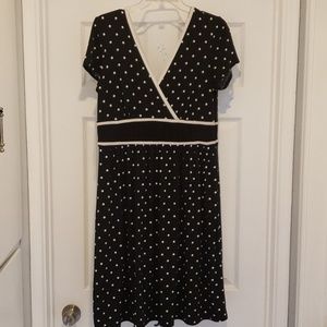 Sandra Darren B/W Polka Dot Double V-Neck Dress